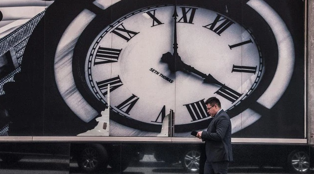 ¿Qué hora es?: ‘la que usted diga, señor presidente’
