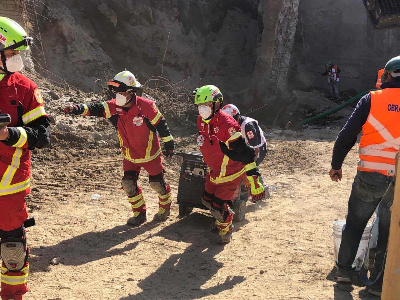 Rescatan cuerpo de Antonio, tercer trabajador muerto en obra de Texmelucan