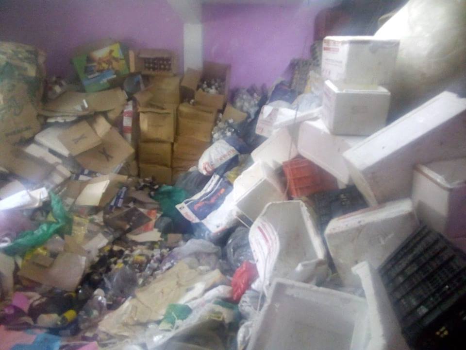 Descubren 3 t de residuos tóxicos en casa de Tehuacán