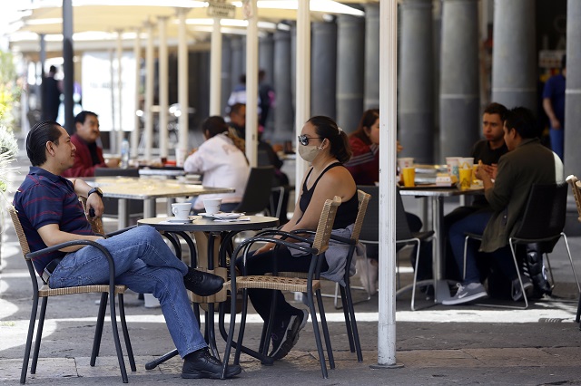 Con decálogo restaurantes buscan evitar contagios de Covid en Puebla