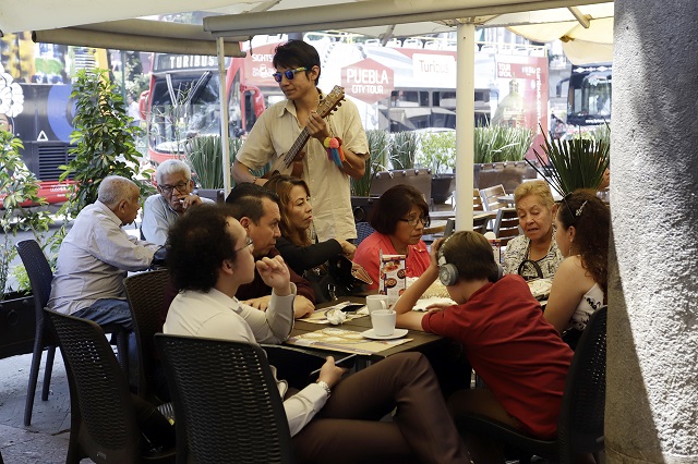 Inician operativos en negocios de alimentos para frenar propagación del Covid-19