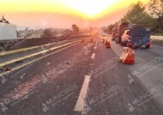 Autos destrozan a persona atropellada en la México-Puebla