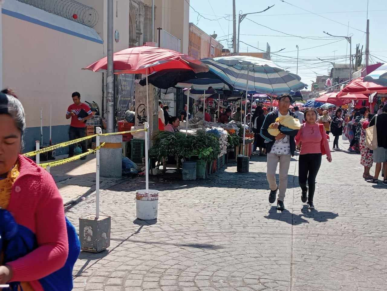 Inician operativos para retirar a ambulantes del Centro de Tehuacán