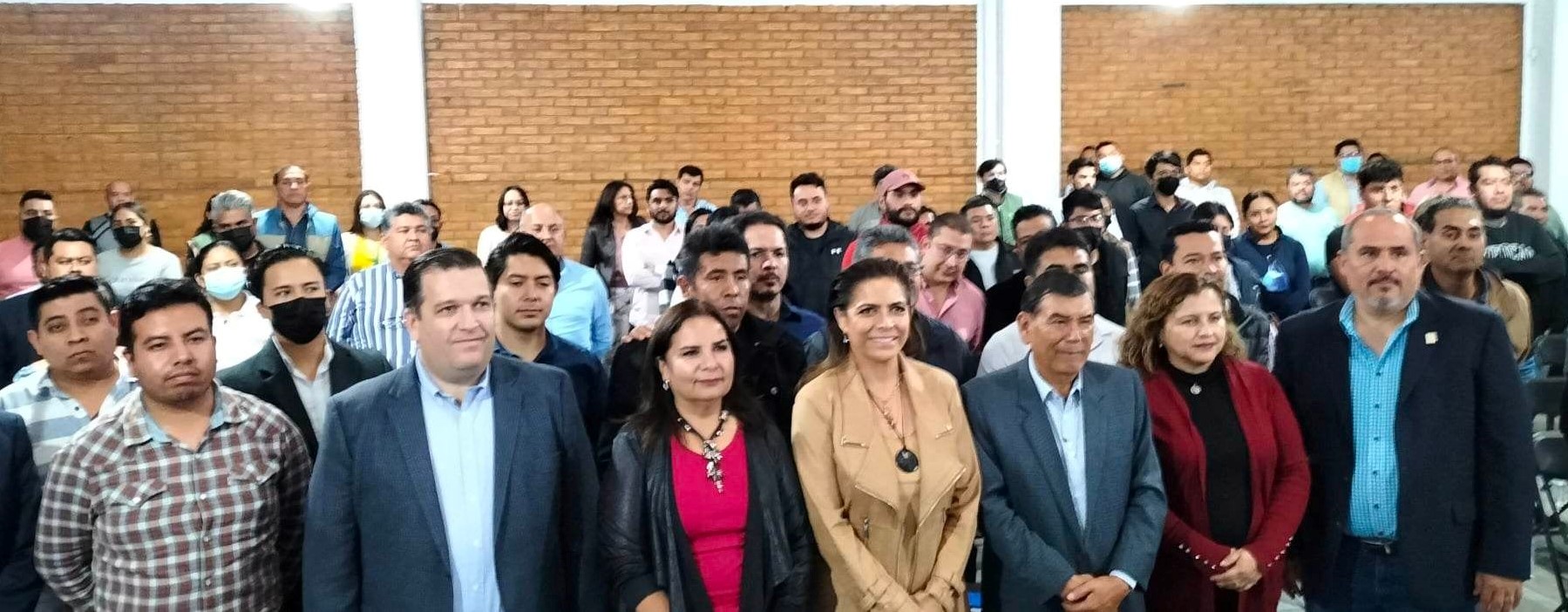 Va Secretaría del Medio Ambiente Estatal por la regularización de empresas de la Industria del Vestido  