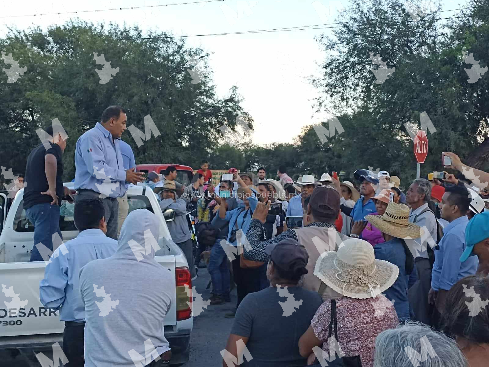 Retiran bloqueo en Necoxtla tras acuerdos con autoridades de Tehuacán 