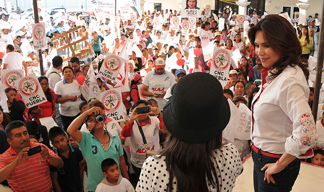 En Los Reyes de Juárez, Alcalá ofrece crear la Escuela del Campo