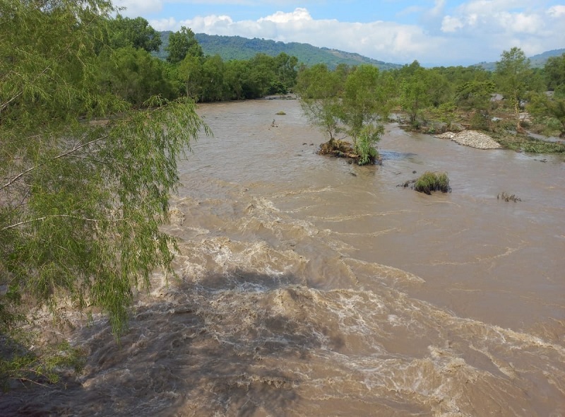 Hallan hidrocarburo en el río San Marcos, tras fuga en Xicotepec