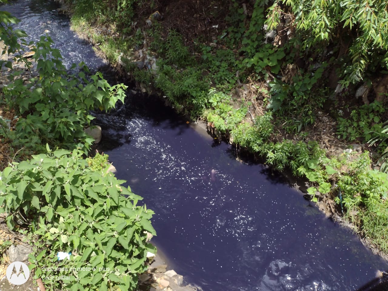 Sin control, textileras contaminan ríos en Texmelucan