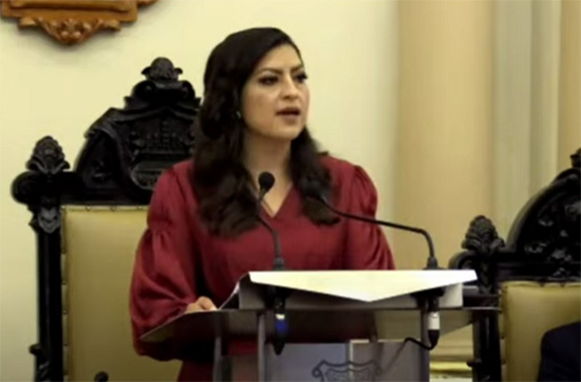 Mantuve la voluntad intacta, no negocié voluntades: Claudia Rivera