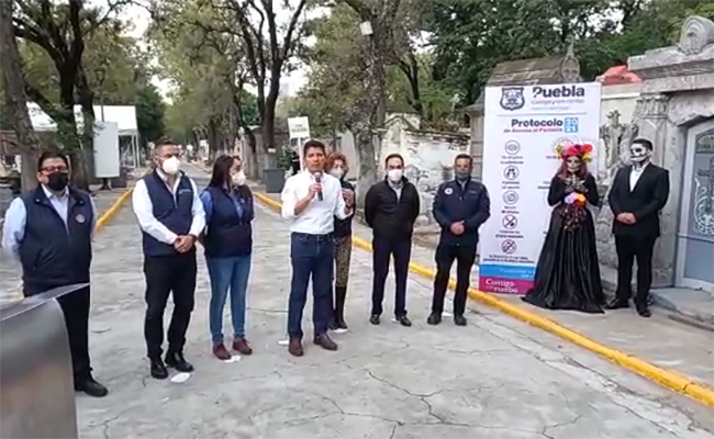 Activan protocolo Covid y operativo de seguridad por Día de Muertos en Puebla