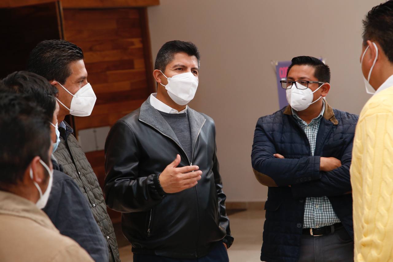 Eduardo Rivera se reúne con diputados federales para gestionar recursos para Puebla