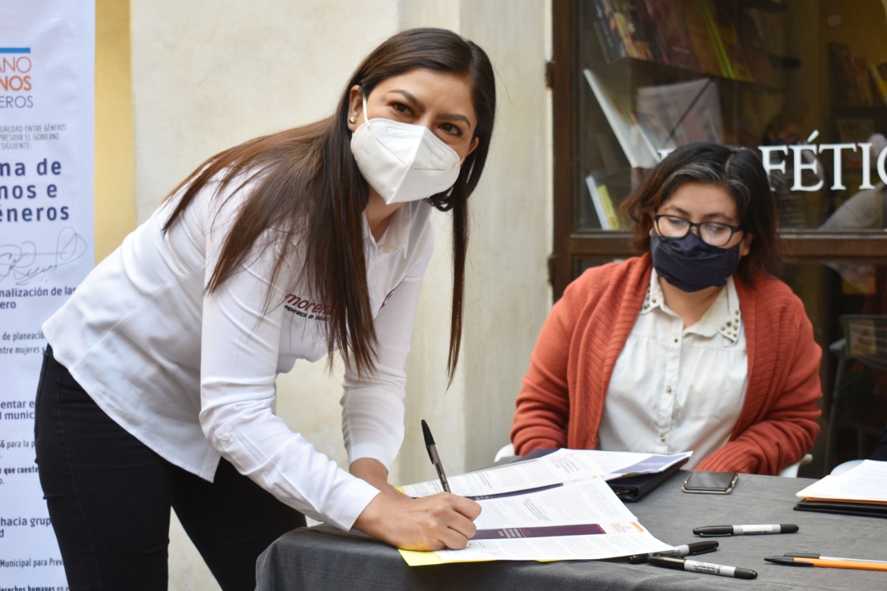 Claudia Rivera firma agenda ciudadana de derechos humanos e igualdad entre géneros