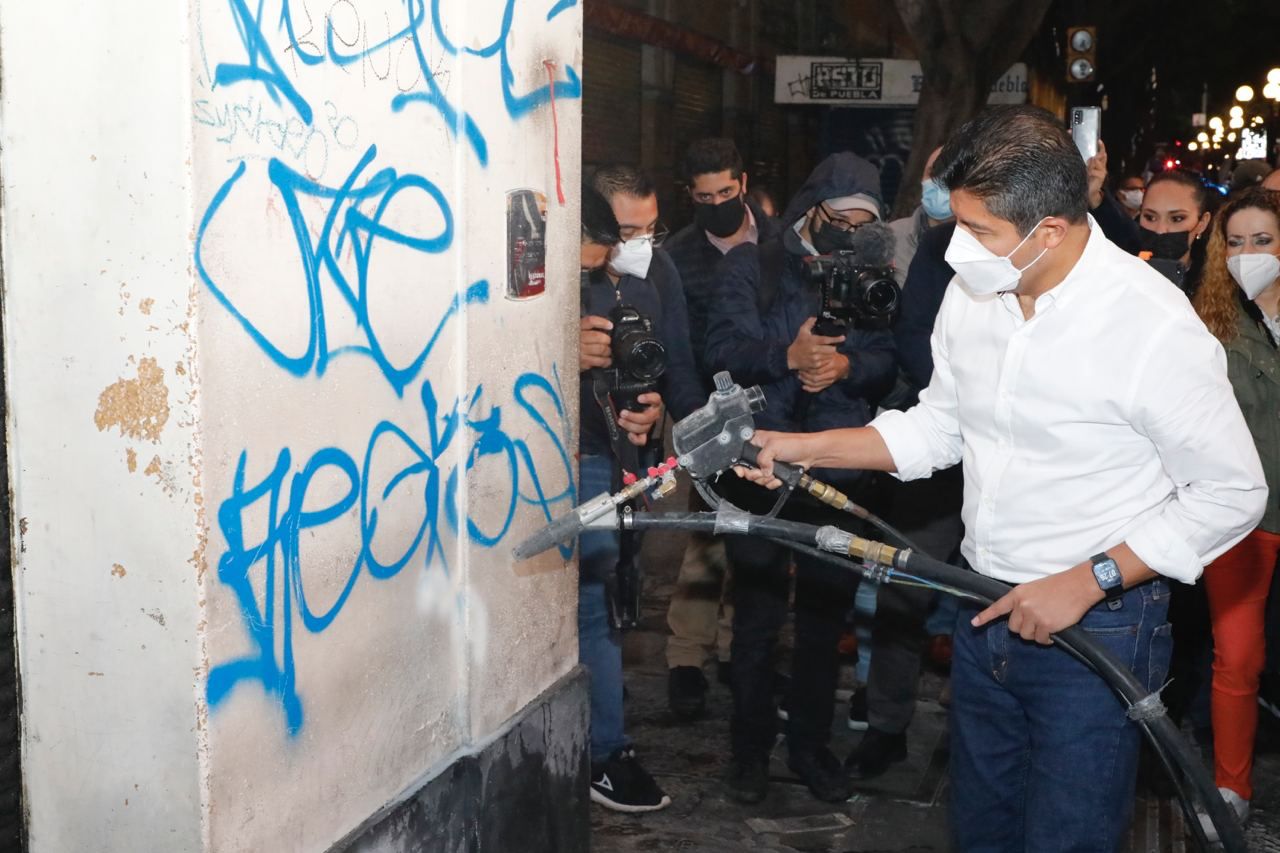 Borrarán más de 2 mil grafitis en el Centro Histórico de Puebla