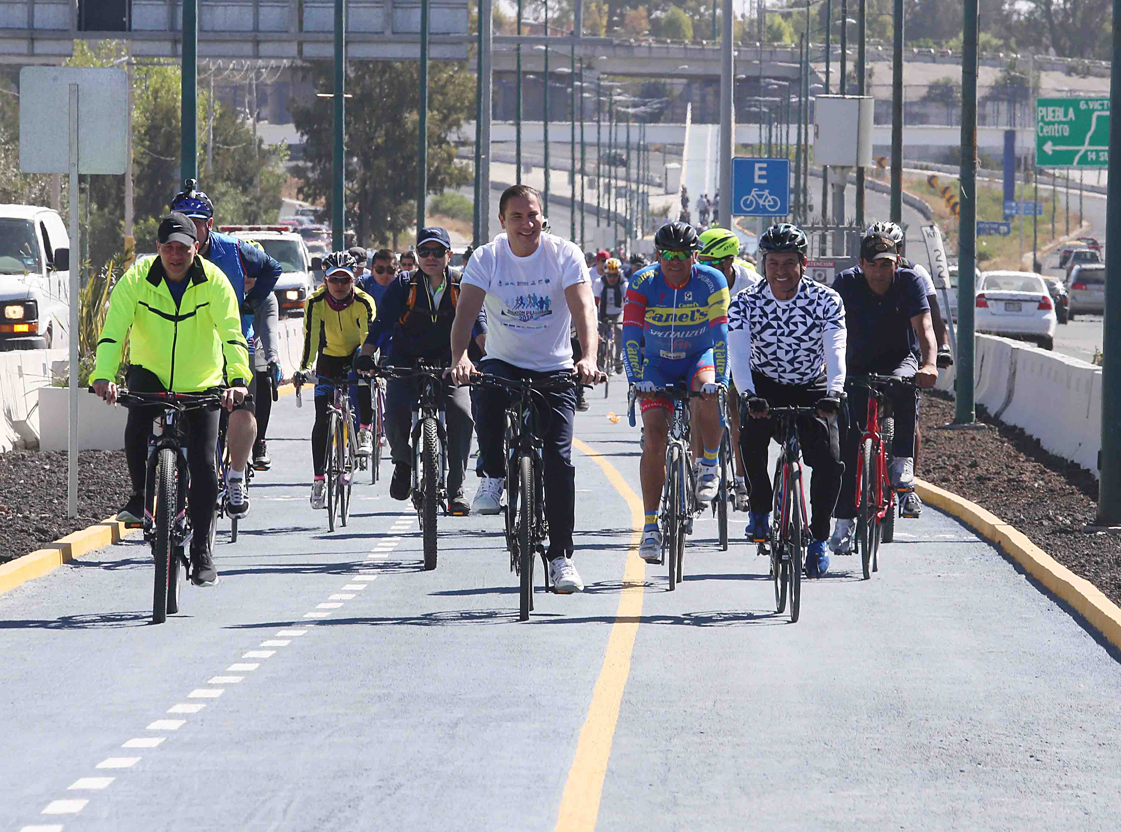 Abre Moreno Valle ciclopista Puebla-Cholula, de 18.3 kilómetros