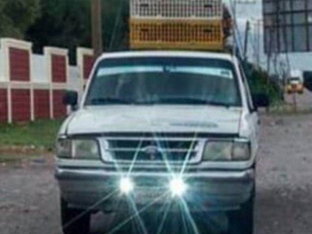 Con violencia roban camioneta en Alseseca, Tecamachalco