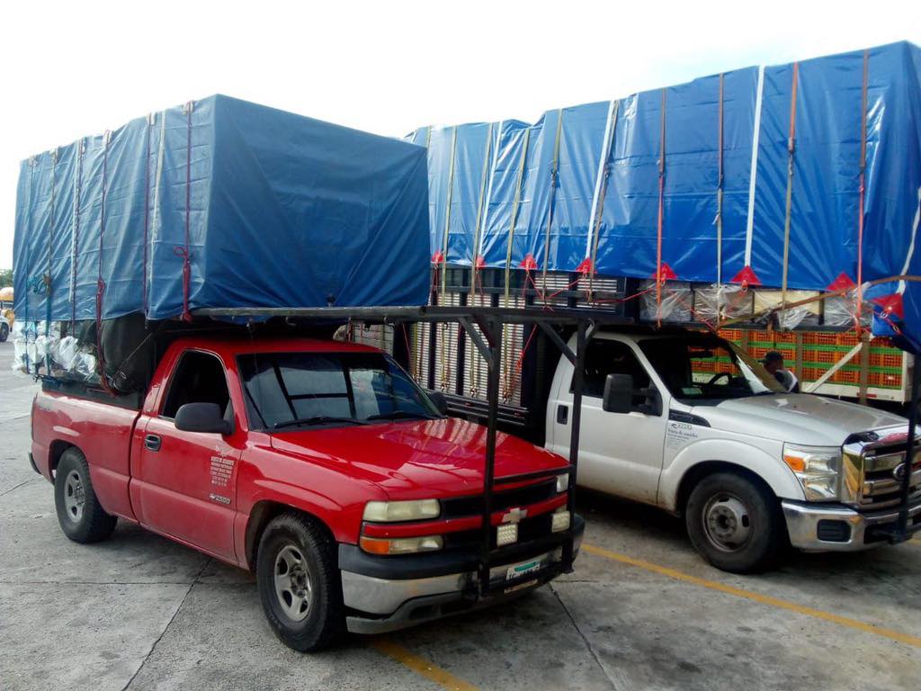 Roban camioneta cargada con ataúdes en Tepeaca 