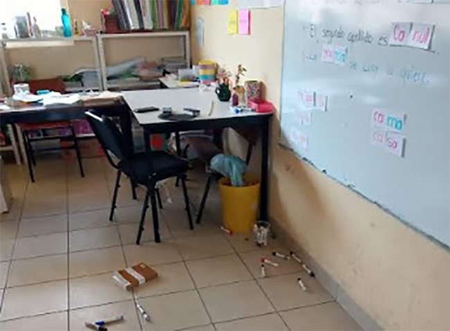 Roban computadoras y bocinas de escuela primaria en Izúcar  