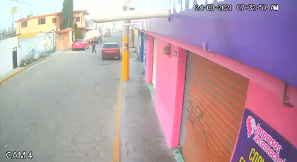 VIDEO En menos de 20 segundos roban Jetta en Tecamachalco