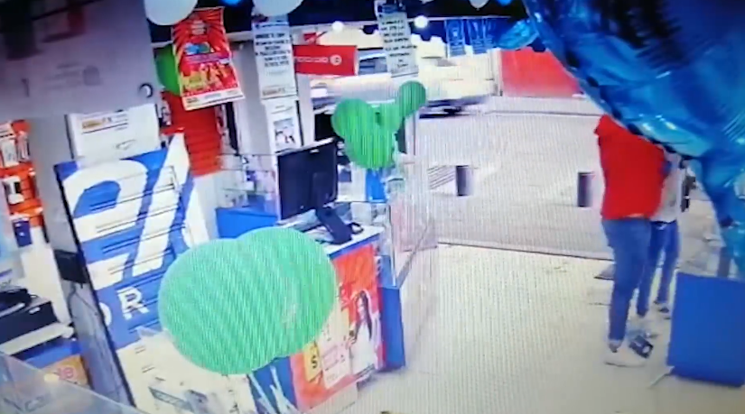 VIDEO Así discípulo de El Kalusha robó a Elektra y Coppel