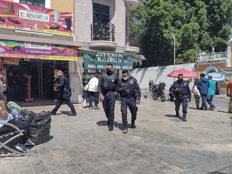 Ingresan como clientes y roban relojes en joyería de Tehuacán