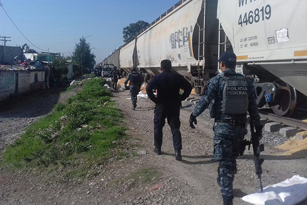 Frustran robo de tren en San Pablo Xochimehuacán