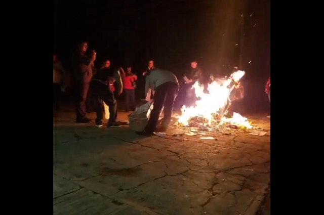 VIDEO Queman boletas en la Romera Vargas