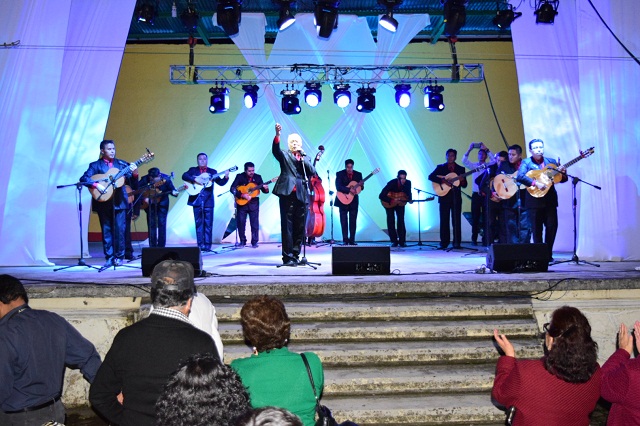 Se presenta en Tlatlauquitepec La Rondalla del Amor de Saltillo