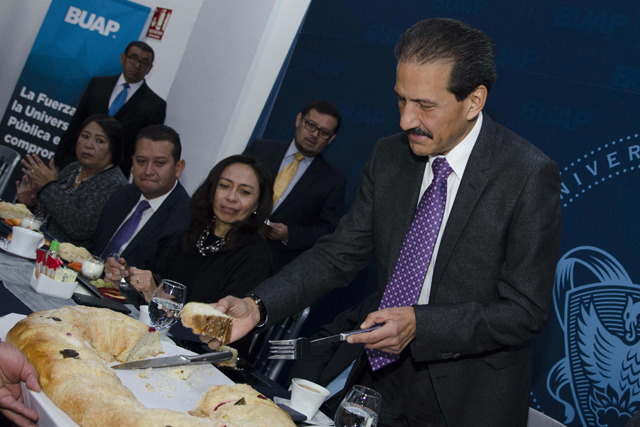 En 2018, la BUAP más sólida y unida, señala el  rector  Esparza Ortiz