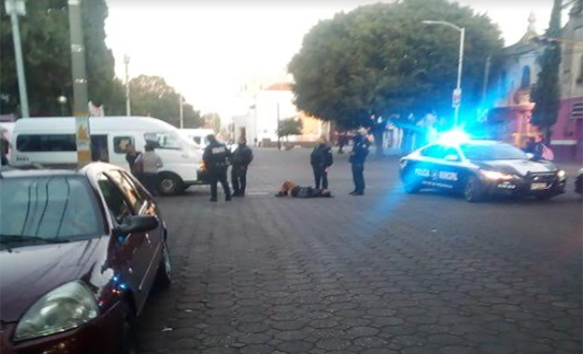 Ruta 27 embiste a mujer en pleno centro de Puebla