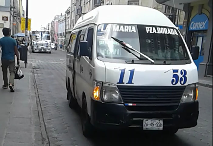 Asaltan ruta 11 en la colonia Guadalupe Caleras