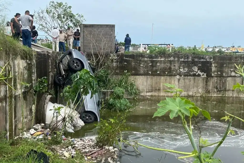 Por las inundaciones en Veracruz pierde la vida sacerdote