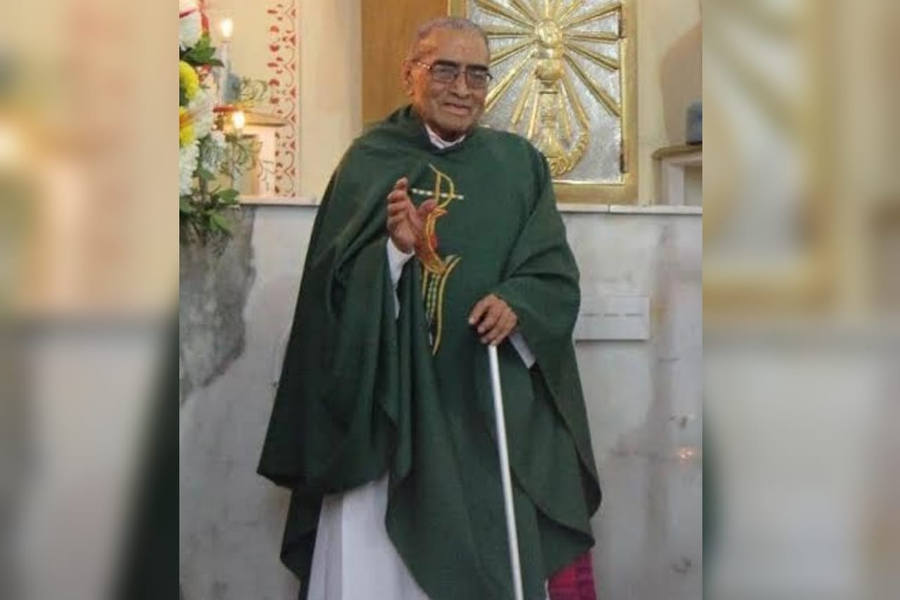 La muerte del sacerdote Álvaro Ramírez por COVID19 enluta a Chietla