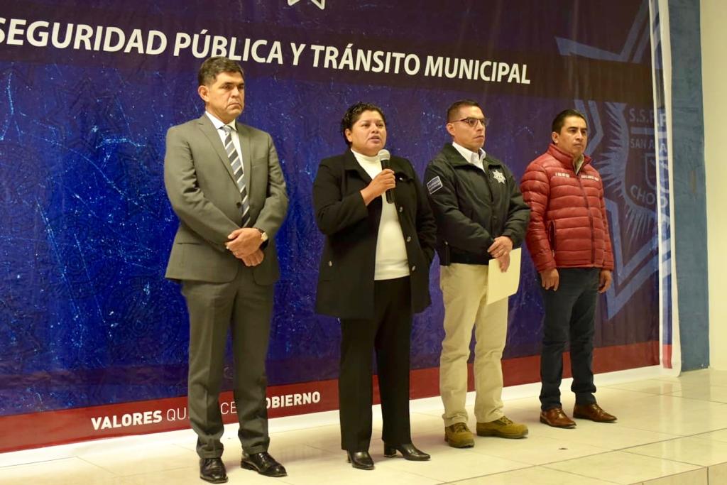 Pérez Popoca incrementa 15% salario a policías de San Andrés