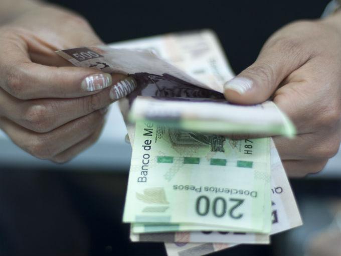 Mínimos, los decrementos salariales a funcionarios en Puebla
