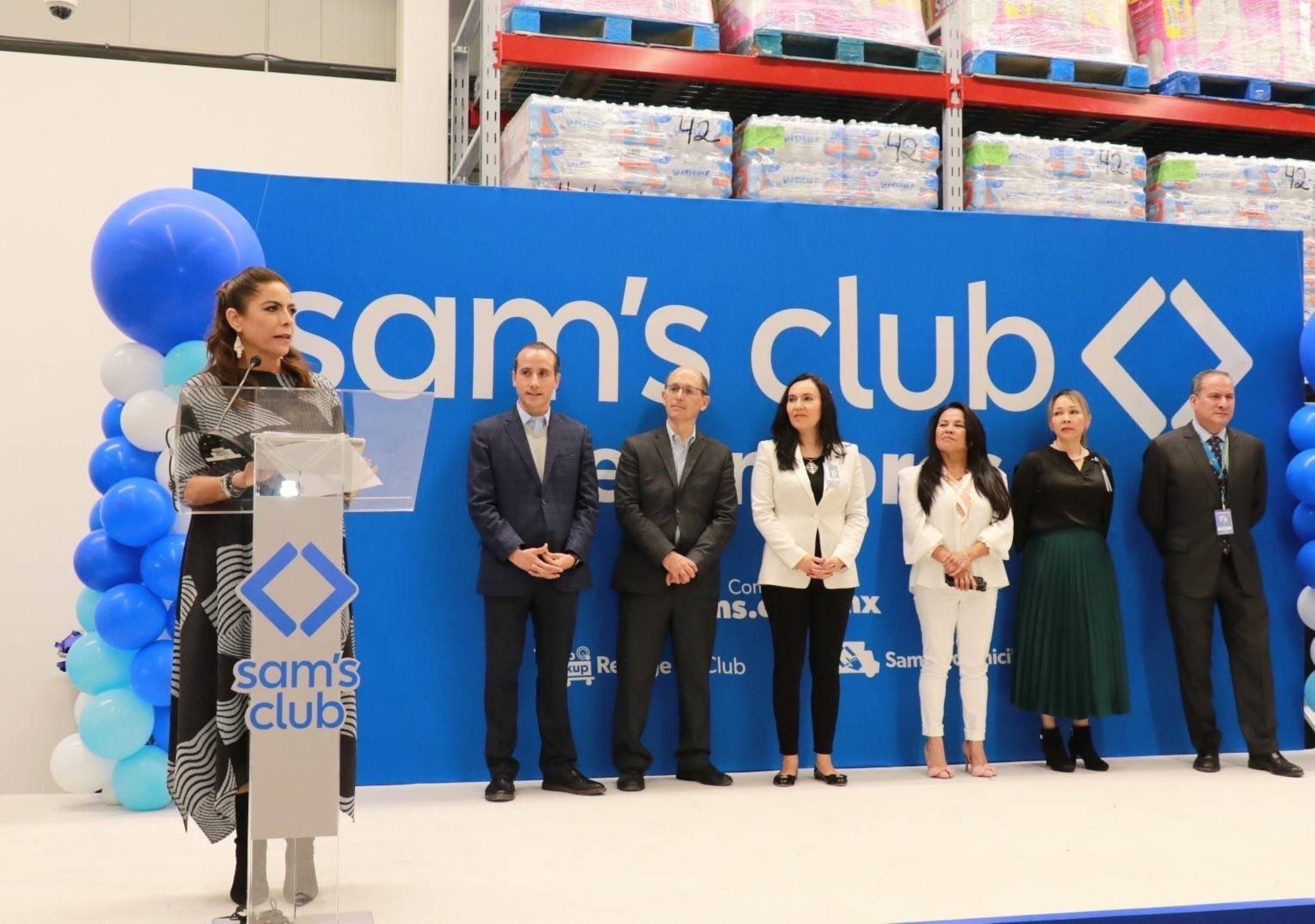 Olivia Salomón encabezó inauguración de la nueva tienda Sams Club en Puebla