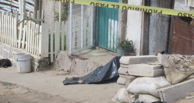 Frente a su casa, muere desangrado en San Jerónimo Caleras