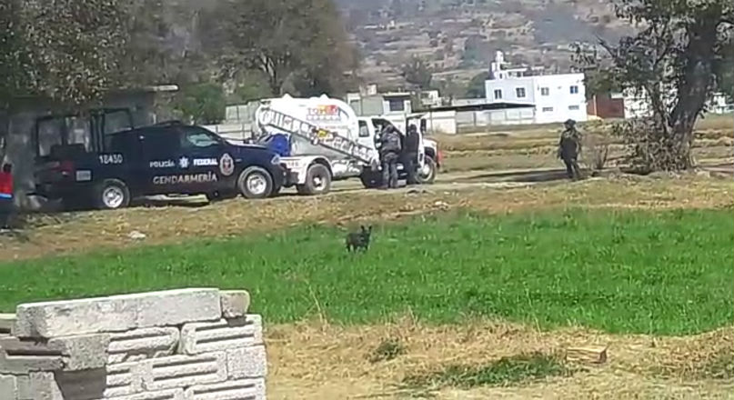 Militares realizan operativo contra robo de pipas en Texmelucan 