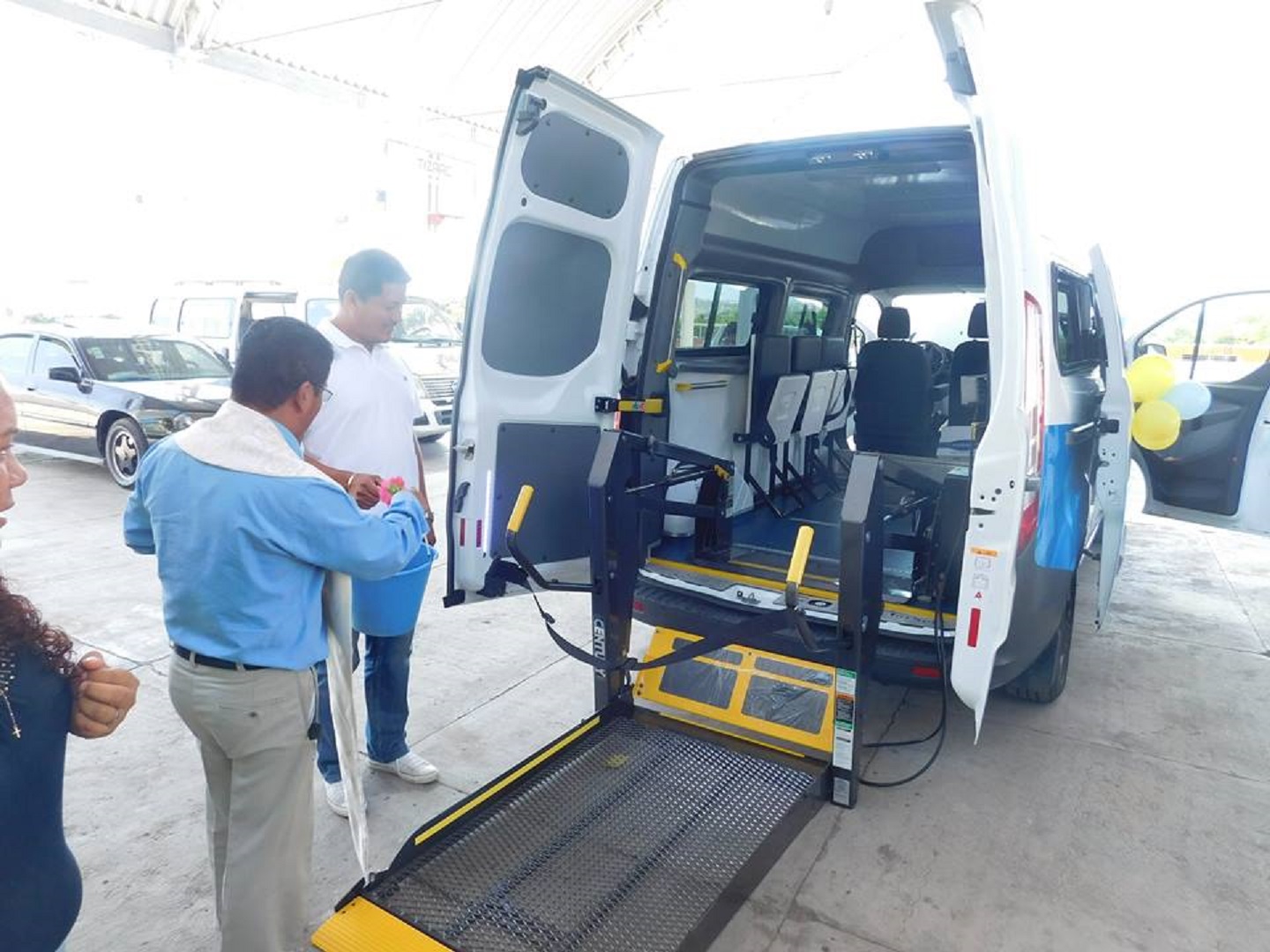 Adquiere San Pablo Anicano un vehículo para traslado de personas con discapacidad 