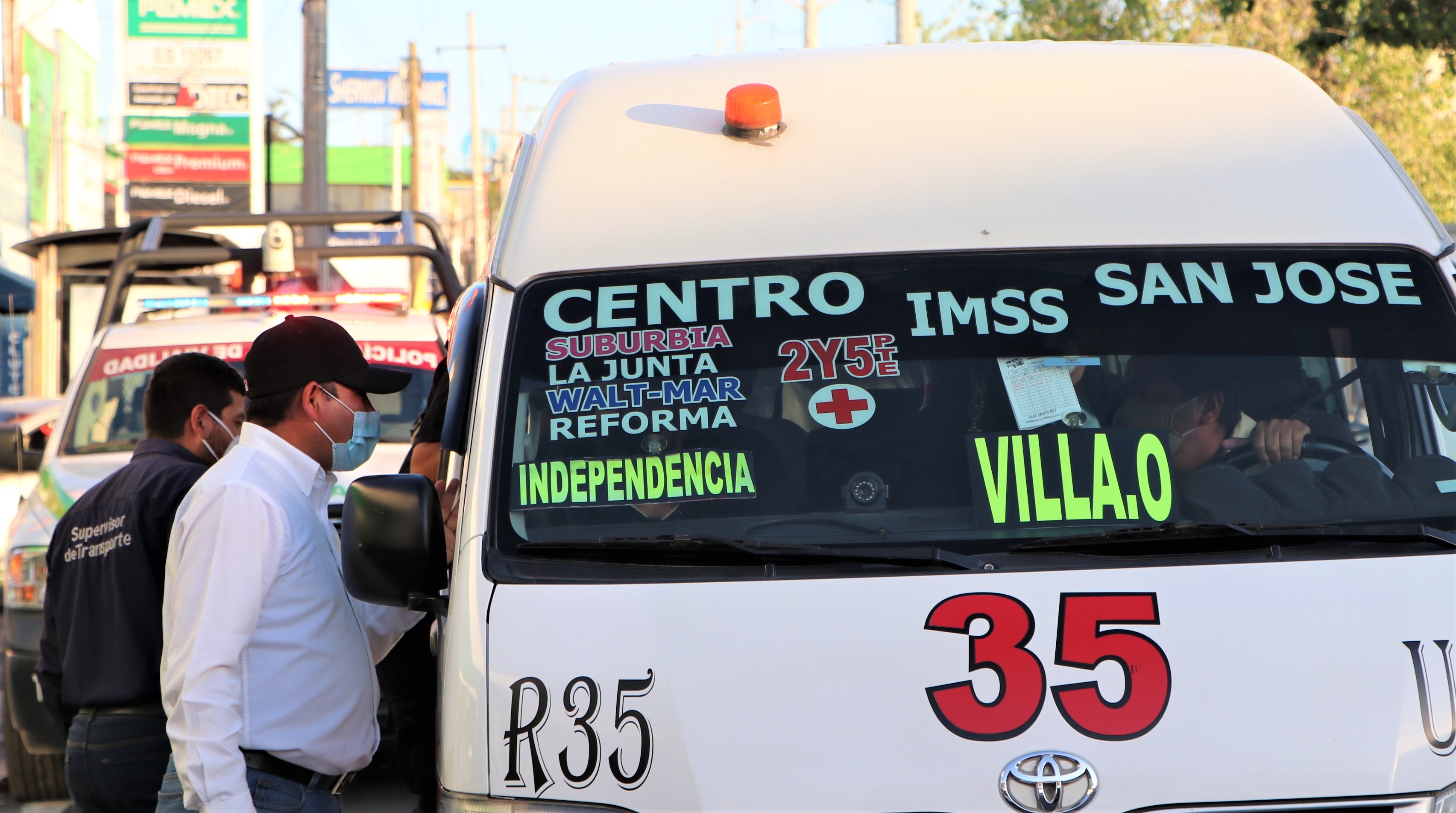 Infraccionan a 32 unidades de transporte público en Puebla por incumplir sana distancia