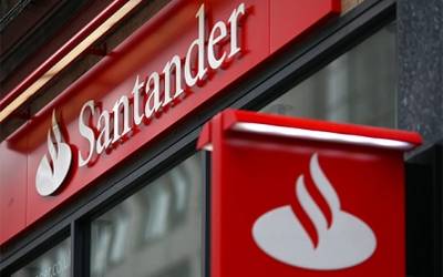 Reportan cuentas bloqueadas de Santander; fue para prevenir fraudes