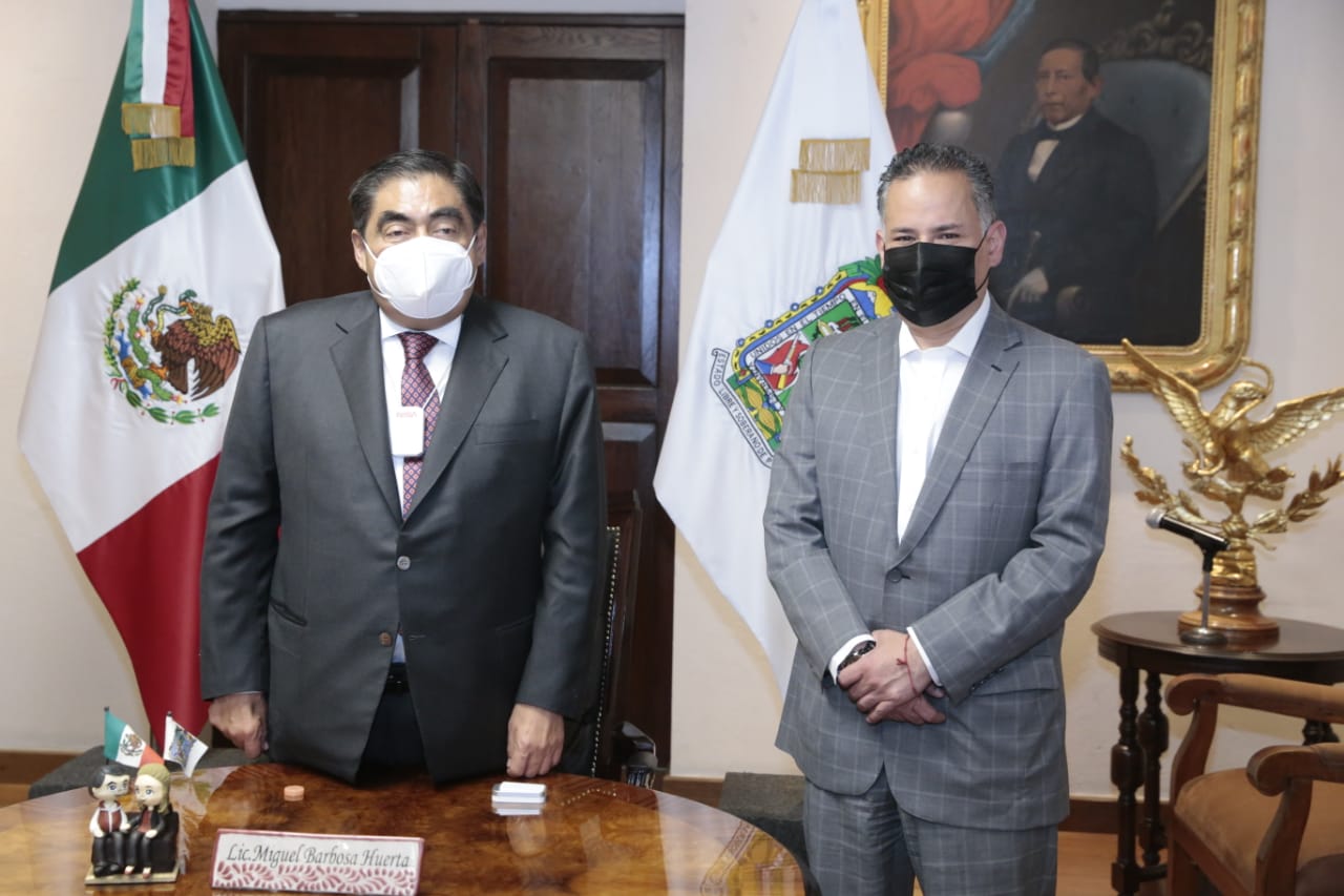 Recibe Barbosa a Santiago Nieto; advierte combate a la corrupción