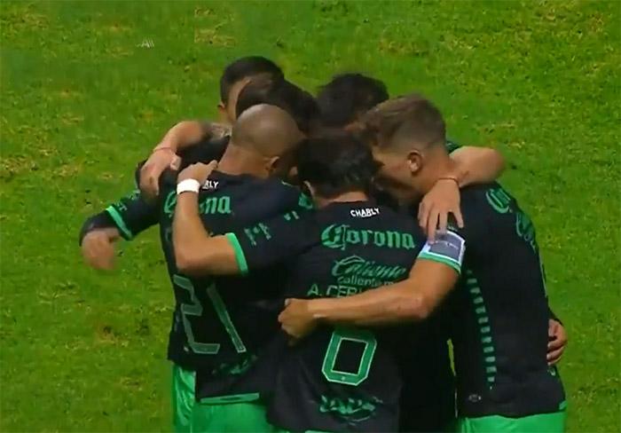 VIDEO Puebla perdona y Santos lo vence a domicilio