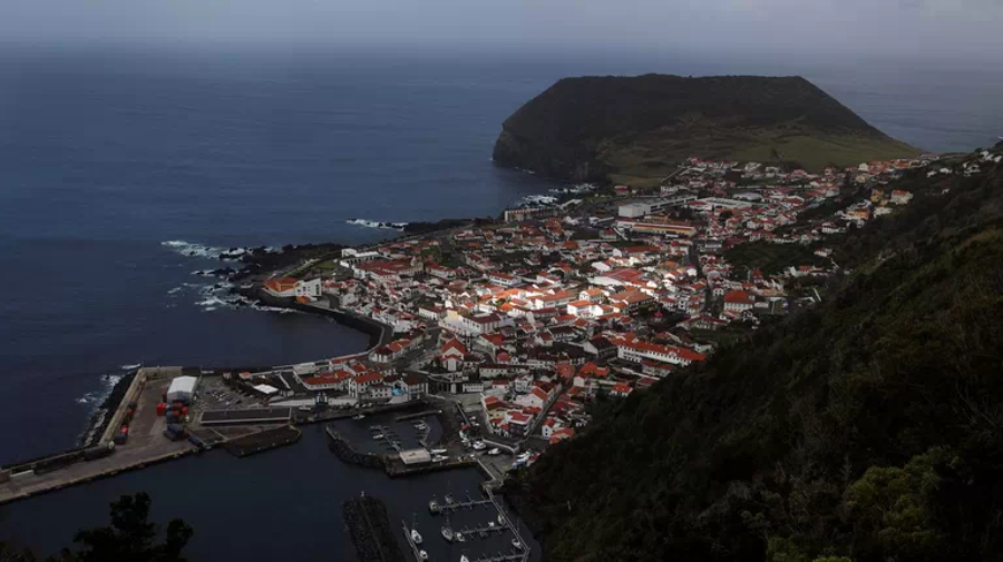 Más de 27 mil pequeños temblores en la isla Sao Jorge alertan terremoto