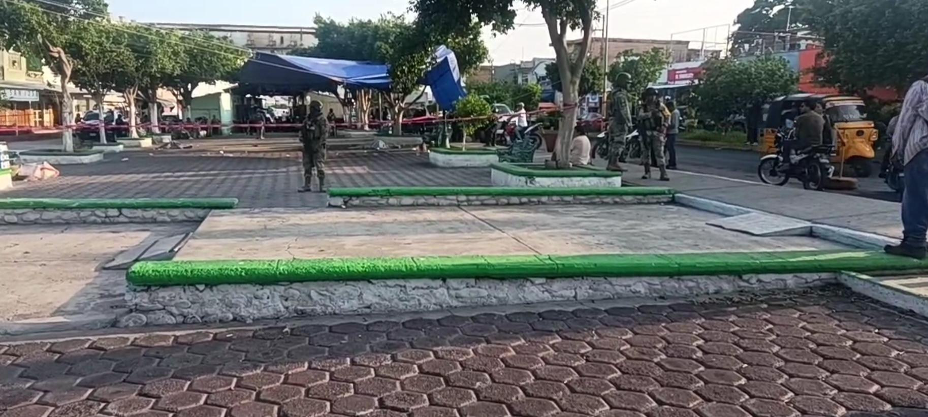 Ejecutan a 2 vendedores de ropa americana en Chietla