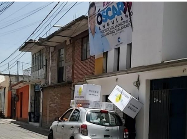 Acusan a Óscar Anguiano de entregar calentadores a días de la elección