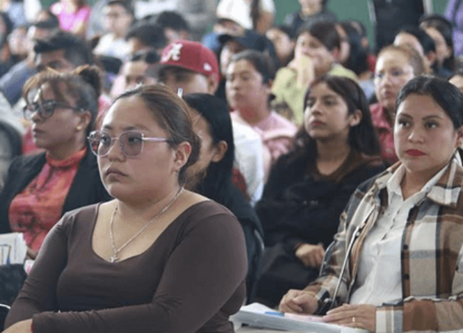 Asigna SEP Puebla 559 plazas definitivas y temporales para docentes