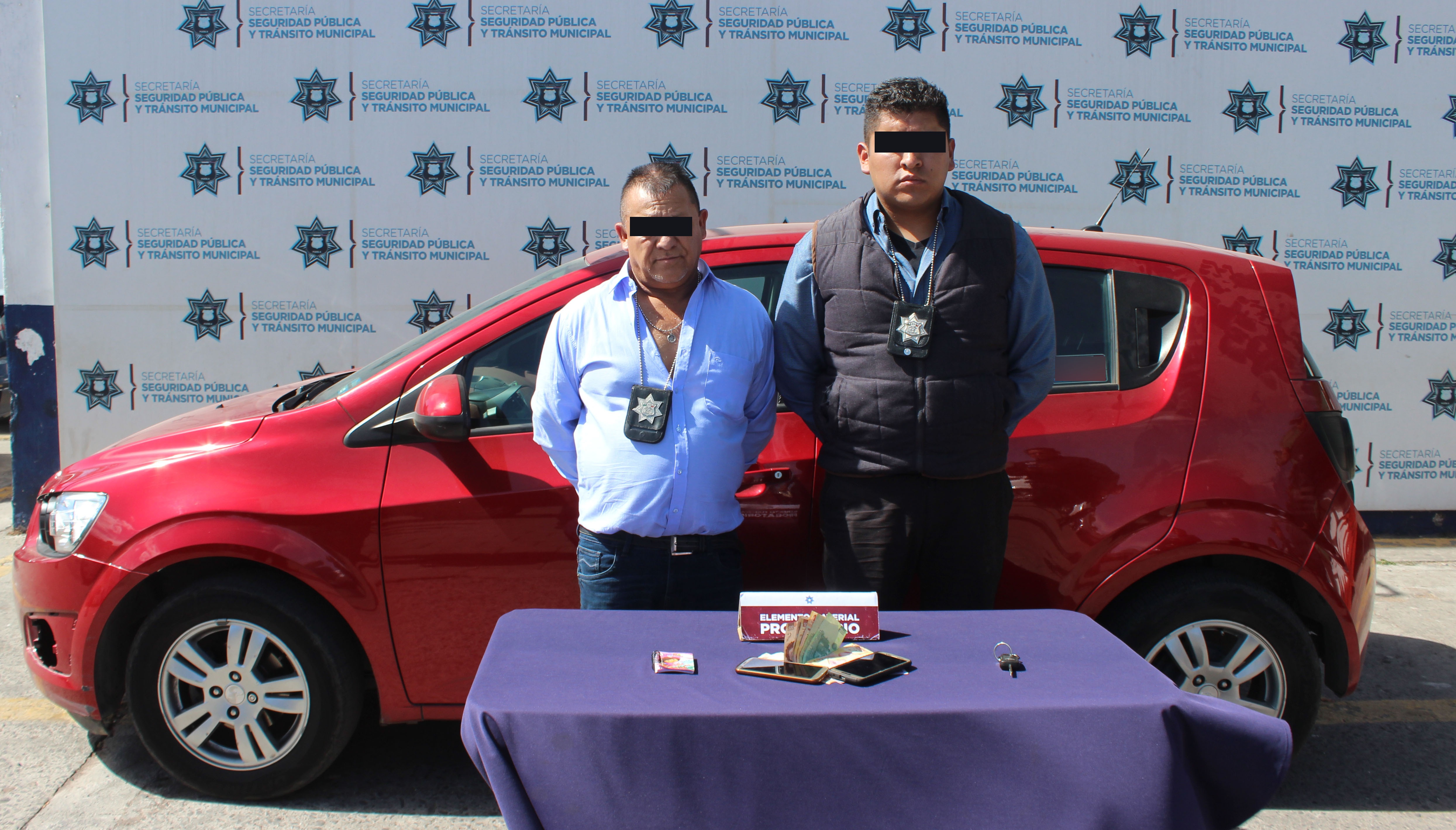 Secuestran a abuelito y los detienen en Puebla
