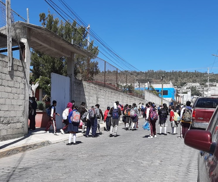 Con engaños, mujeres roban a estudiantes de Tecamachalco