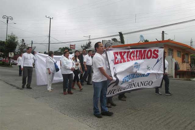 Marchan habitantes para exigir mayor seguridad en Huauchinango