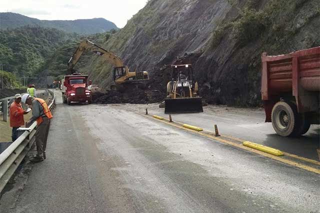 Presentan a Semarnat manifestación de impacto ambiental de autopista México-Tuxpan